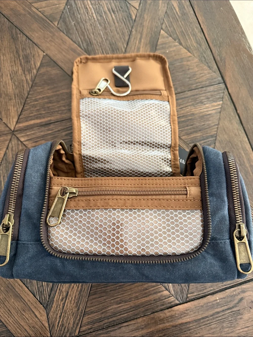 Mark & Graham Jack Waxed Canvas Hanging Toiletry Bag Navy NWT Leather Trim